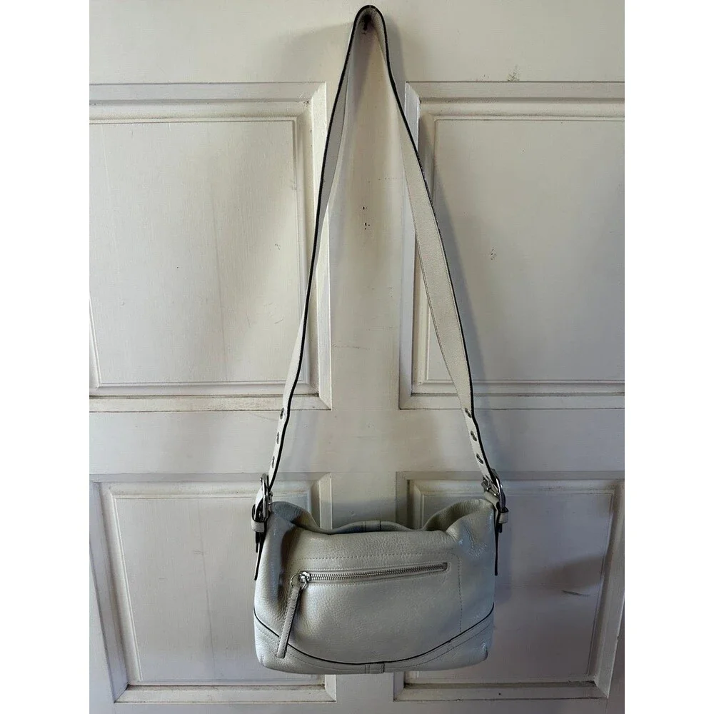 Vintage Coach F10942 Soho Collection Pebbled Leather Baguette Shoulder Bag